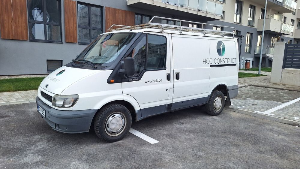 Vand ford transit 2005,motor 2.0, usi pe ambele laterale.