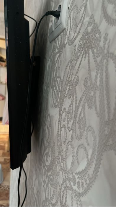 Продам телевизор