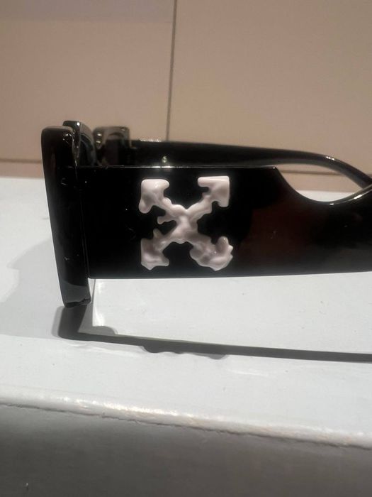 Ochelari Off-White – Disponibili Alb / Negru – Unisex – Noi
