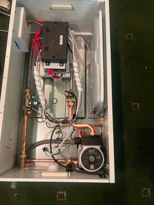 Электроный двух и одноконтурный котлы для отопления