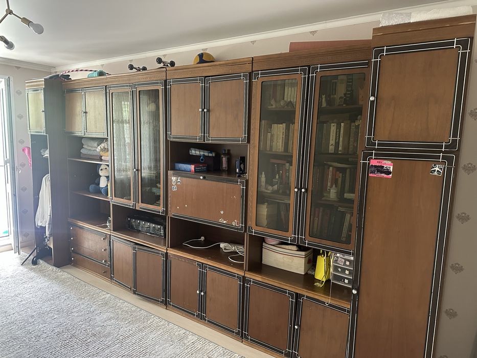 продам раздельный шкаф для гостинной