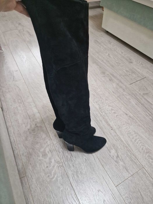 Продам ботфорты.