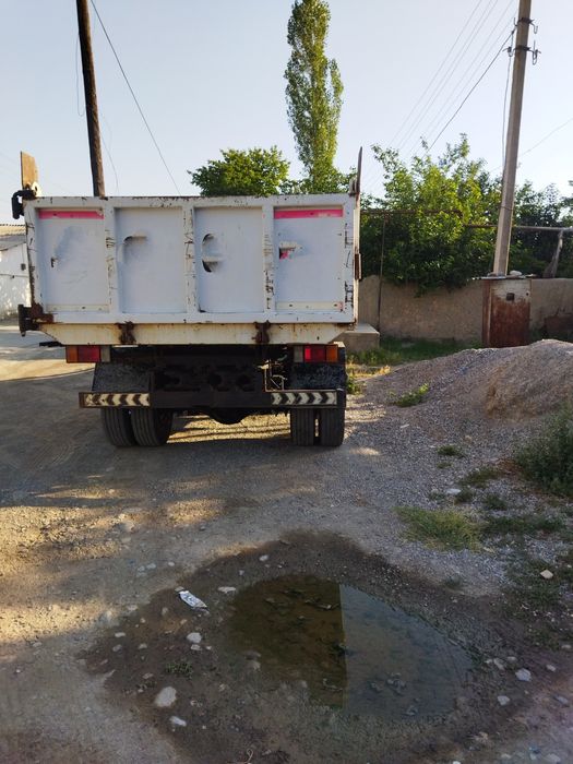 Самосвал Исузи йили 2016