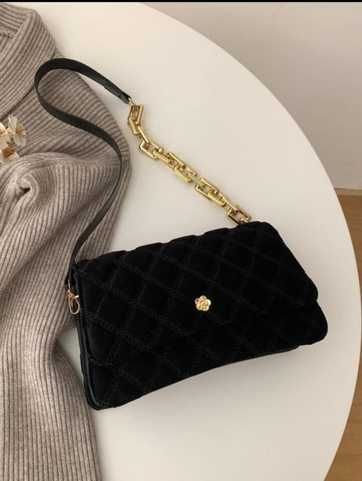 Чёрная вельветовая сумка