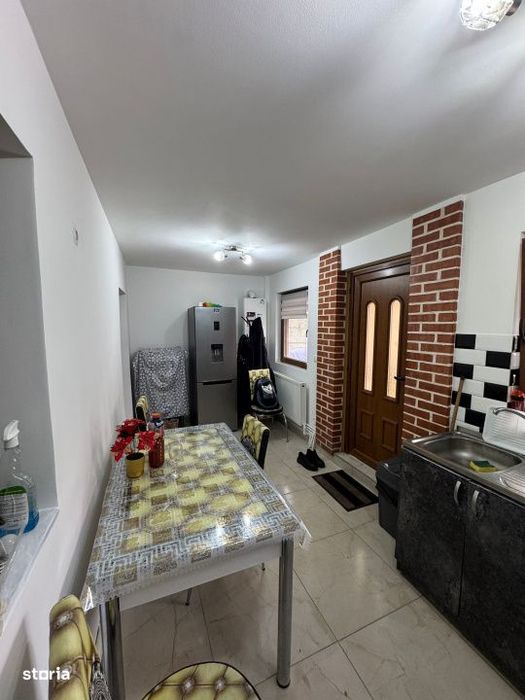 Casa de vanzare, 35 mp, zona Valea Rosie - Parcul Mare