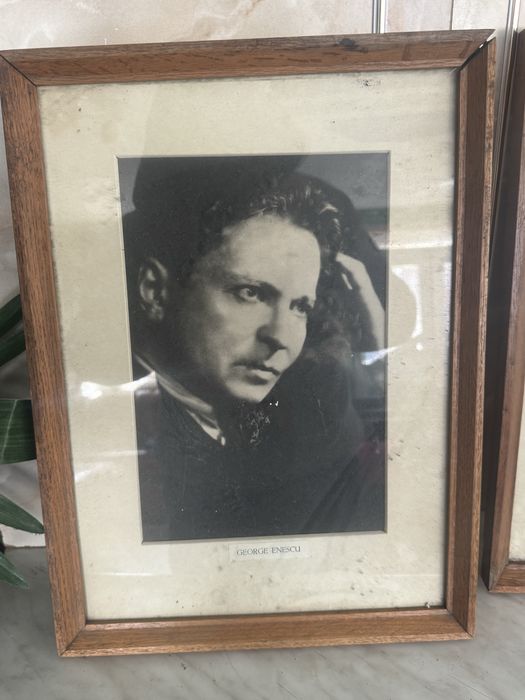 Tablouri vechi  de vanzare