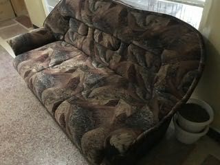 Диван запазен холов