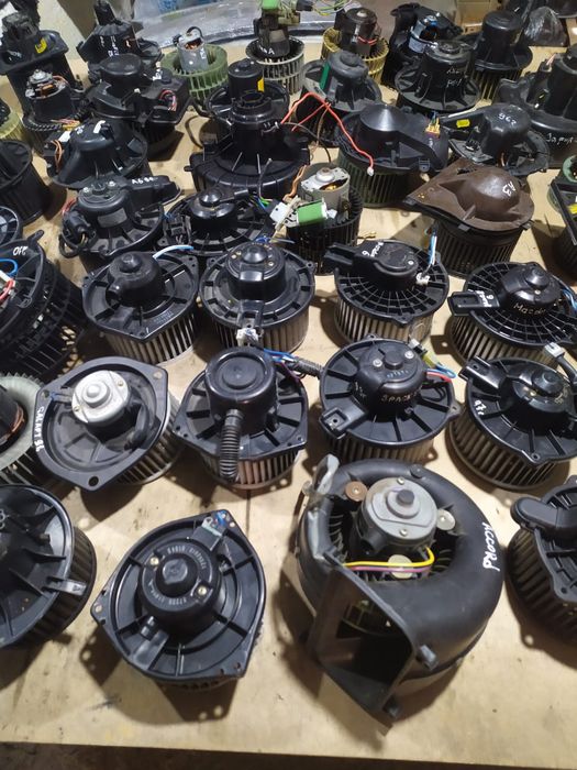 Моторчики печки на все авто.