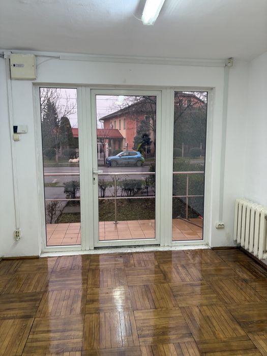 Inchiriez spatiu comercial Iosia