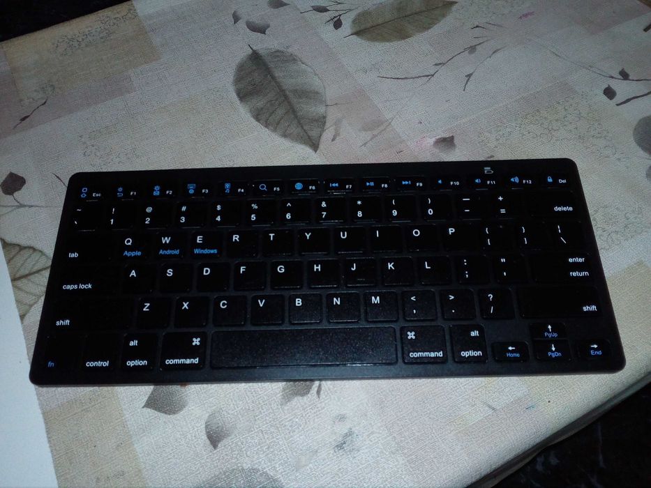 Блутуут клавиатура