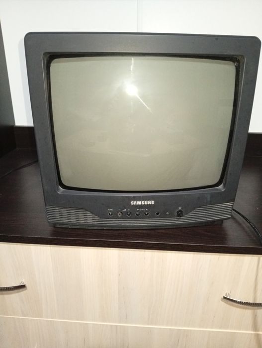 Vind televizor Samsung in stare buna