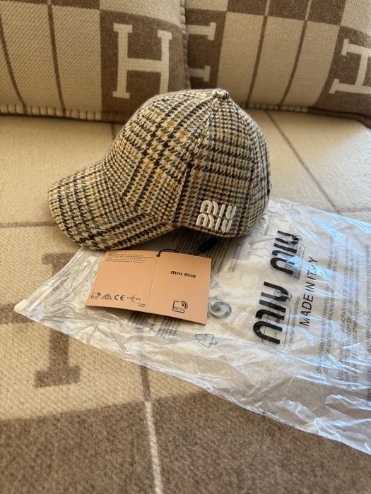 MM шапка от вълна New Season