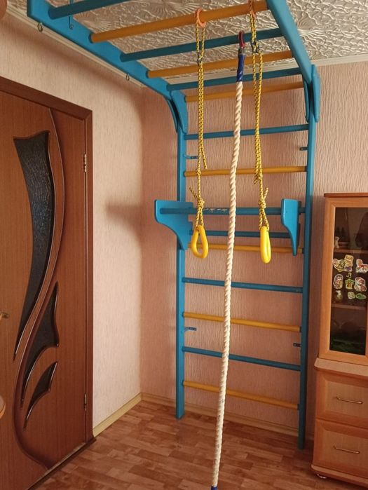 Продам швецкую стенку