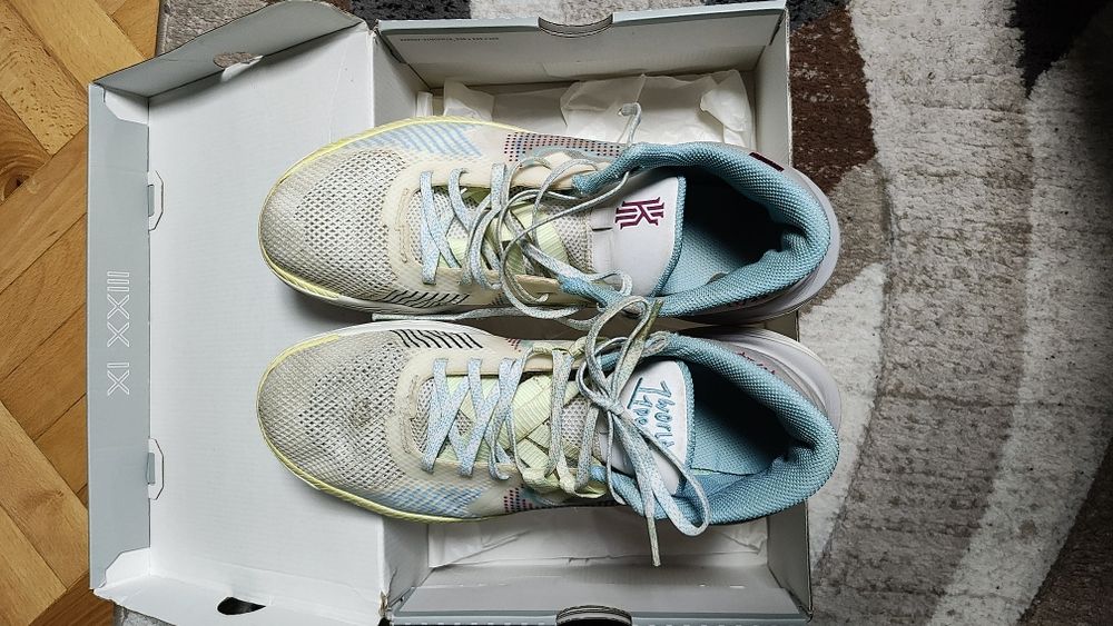 Обувки за баскетбол Kyrie flytrap 5