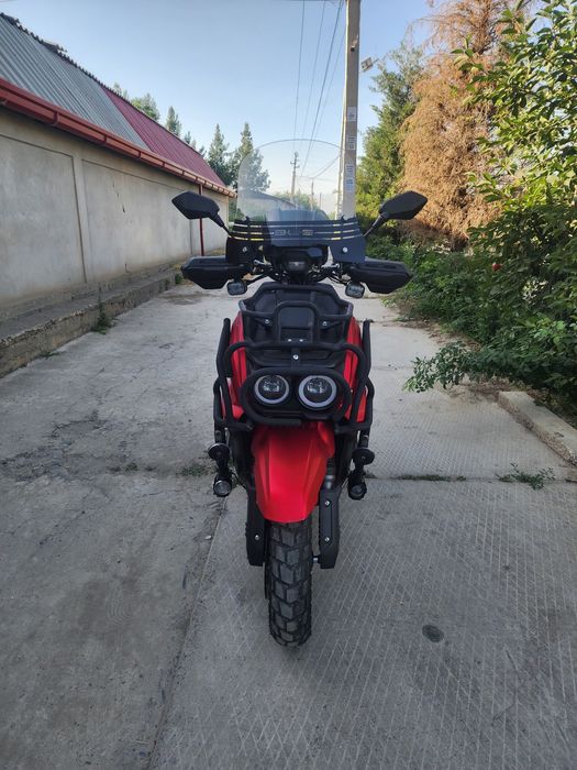 Скутер BONVI Tank