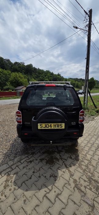 Vând Jeep Grand  Cherokee