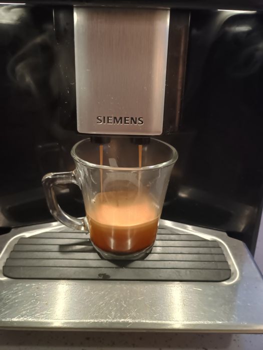 Кафемашина Siemens eq9 s300.
