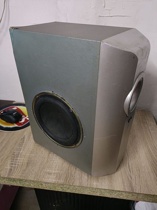 Subwoofere 1x LG , 1 x Sony