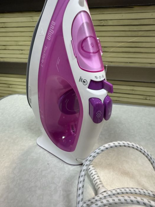 Парна ютия Braun Texstyle 3