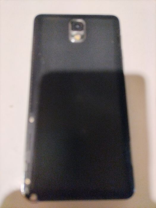 Vând un telefon Samsung note 3