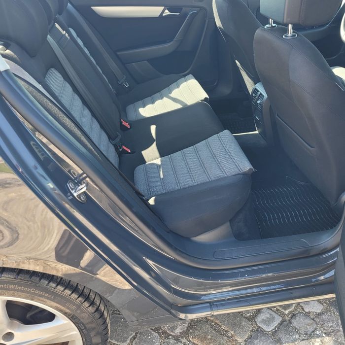 Passat b7 2.0 tdi 140  -sunati pe watssap