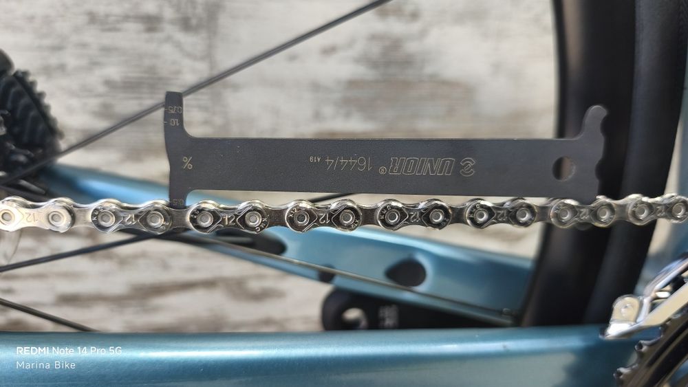 Карбонов шосеен велосипед Giant TCR Pro 1 105 Di2 DT Swiss R470 | M