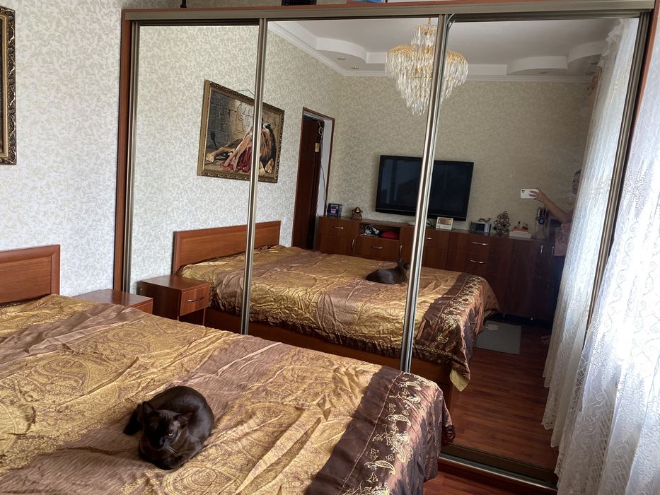 Спальный гарнитур