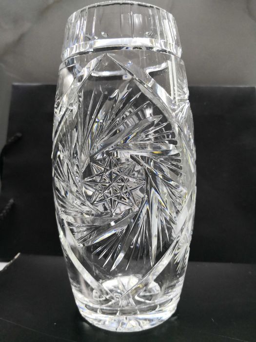 Качествен колекционерски кристал