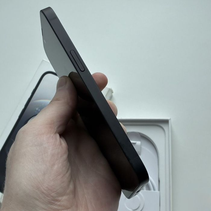 Iphone 16 E 128gb black