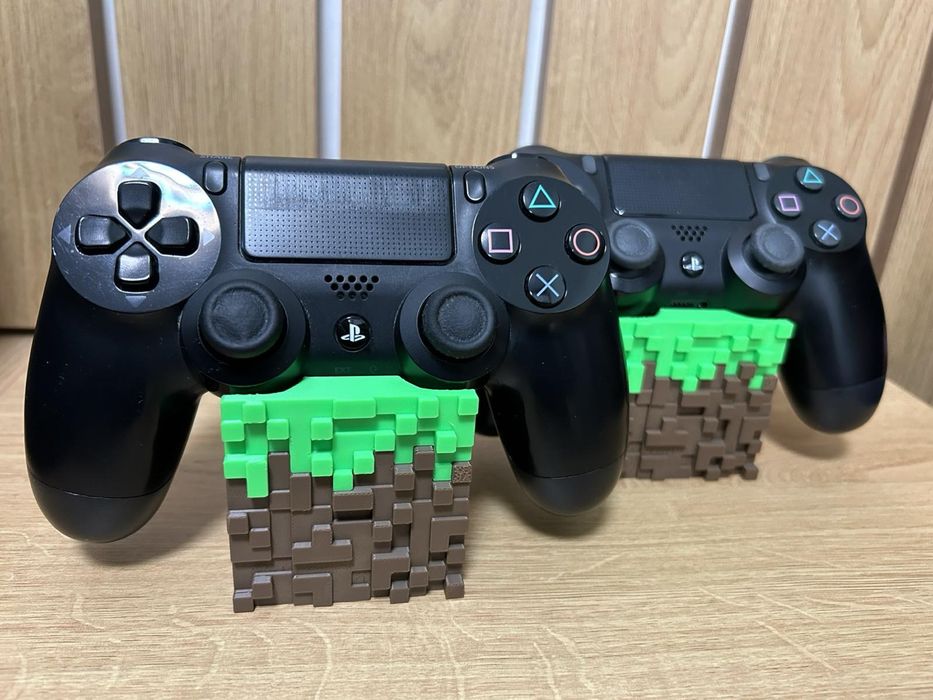 Стойки за контролер PS4 Minecraft