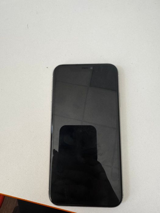 Продам iphone 11