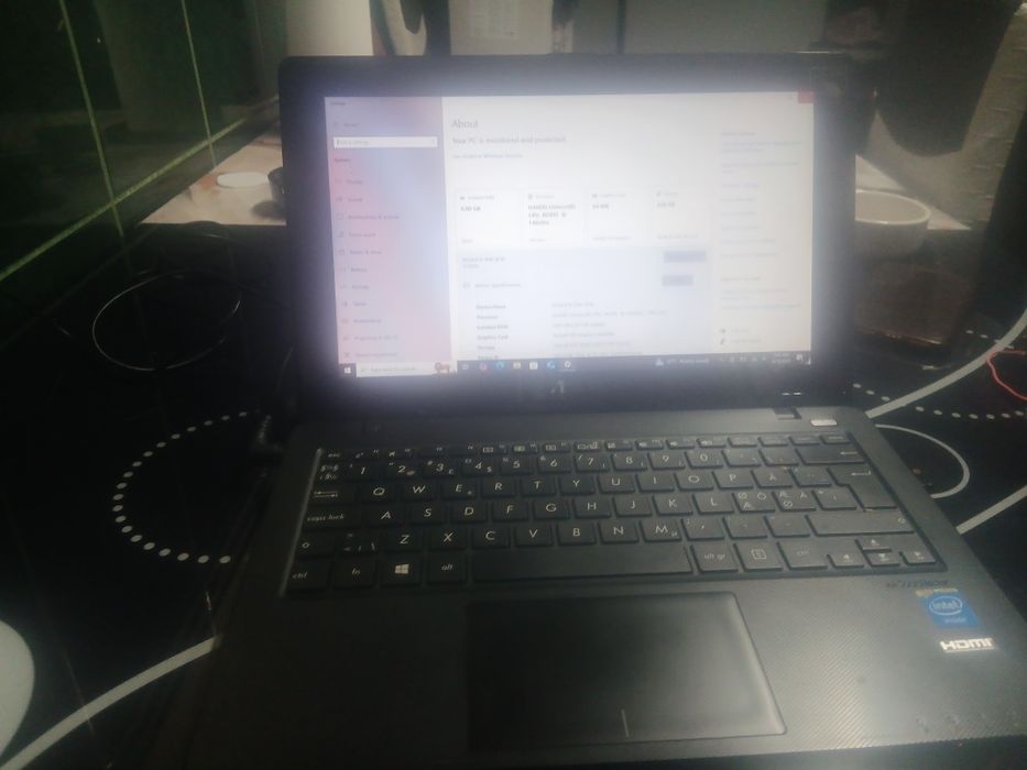 Laptop mini cu tauschen