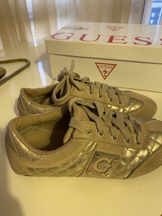 Adidasi Guess bej