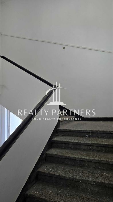 Отдава под наем офис – кв. Твърди ливади, гр. Перник