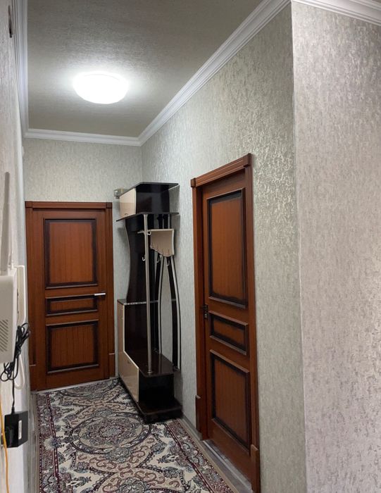 Navoiy Shahri Yangi hayot domidan uy sotiladi