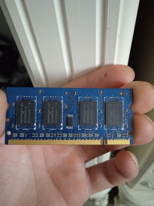 ОЗУ на ноут 2gb за 2000