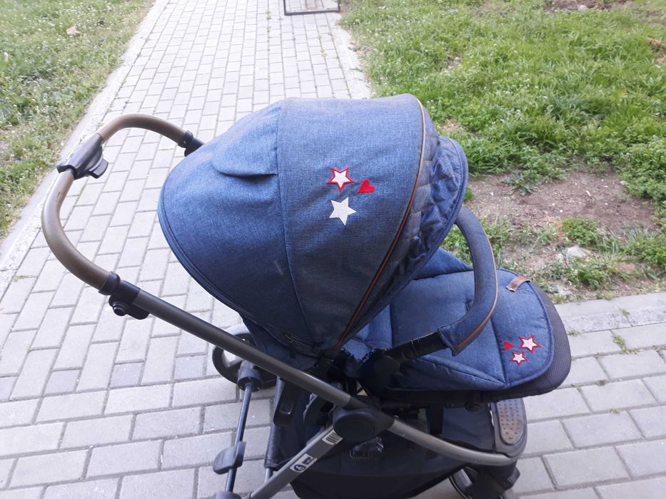 Бебешка количкa .