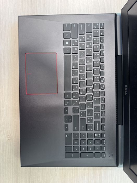 Ноутбук DELL Inspiron 7577