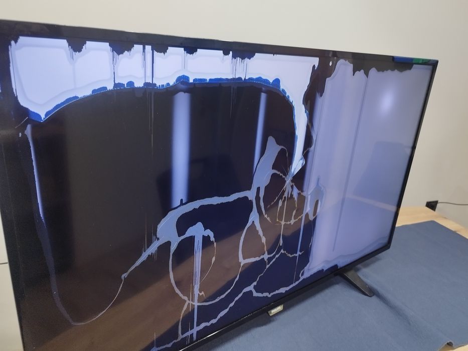 Продавам телевизор за части