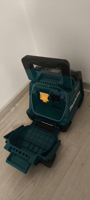 Boxa portabila Makita DMR203