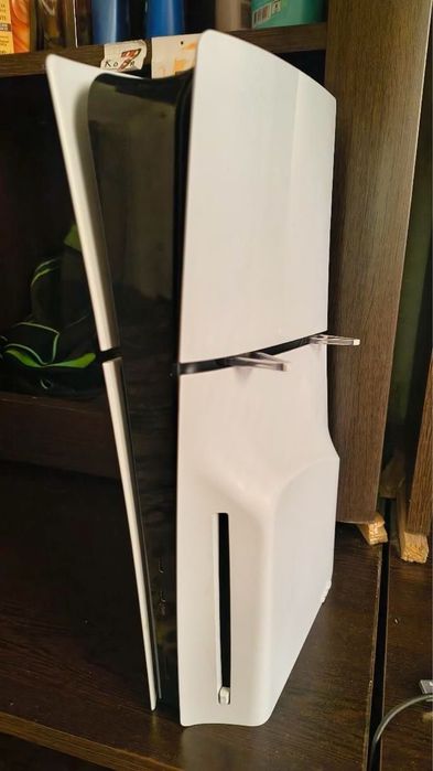 Vând PlayStation 5 Slim!!