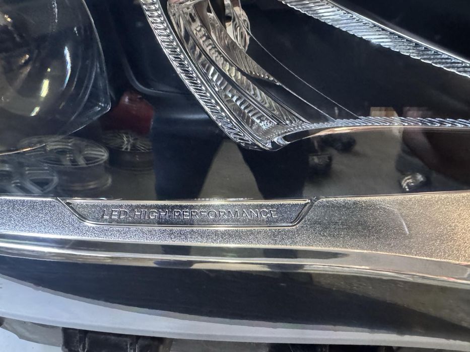 Фар за Мерцедес/Mercedes GLA