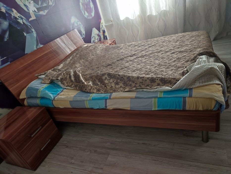 Спальный гарнитур