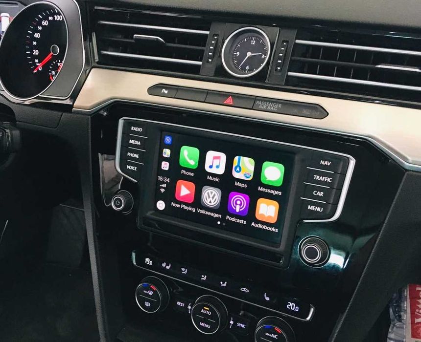 Apple CarPlay App Connect Android Auto Volkswagen SmartLink Seat Skoda