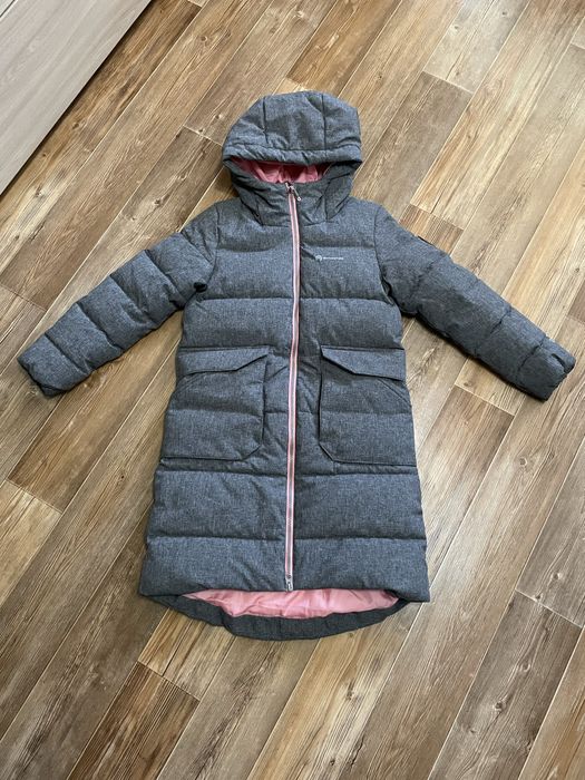 Зимняя куртка на девочку.