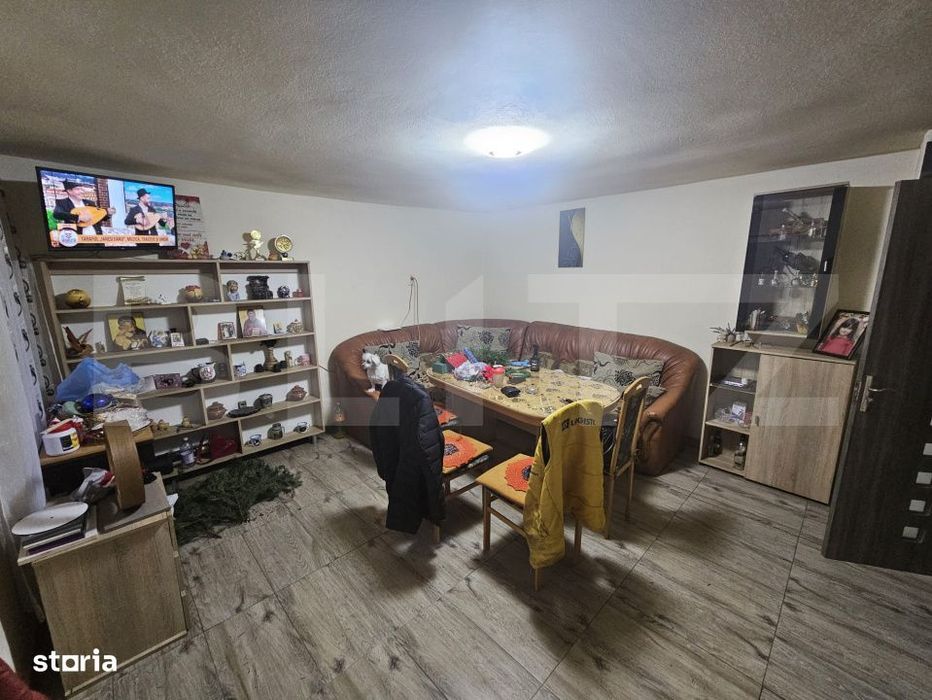 Casa cu 3 camere si gradina, aproape de centrul orasului Campeni