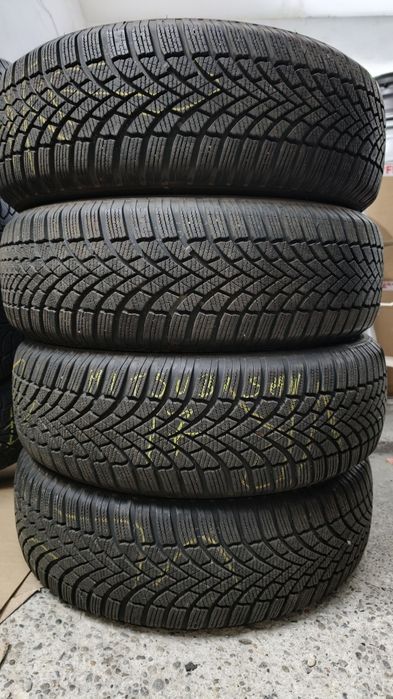 Set 4 anv. iarna Bridgestone 215 65 17, dot.0922, pret/buc