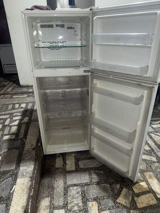 Рабочий холодильник с  доставкой