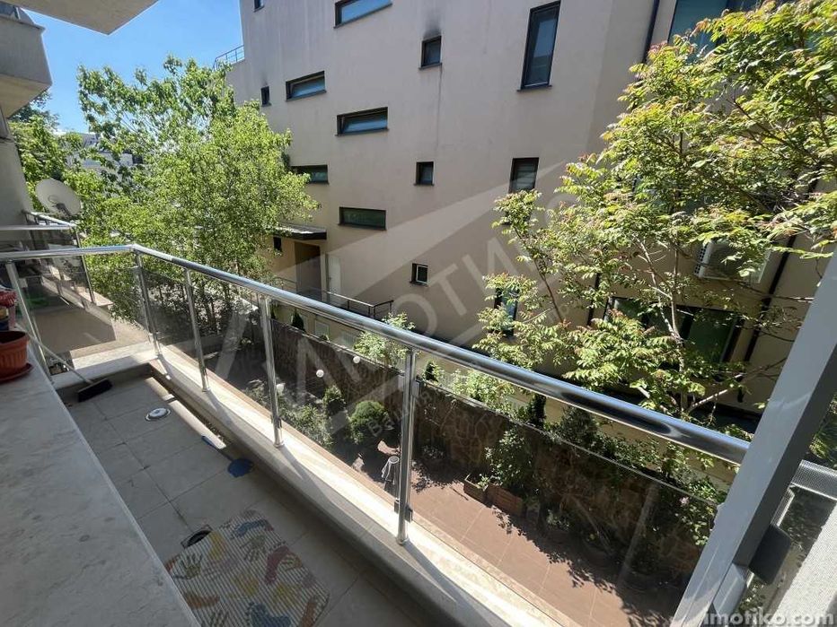 Дава се под наем Тристаен апартамент в София, Витоша - 85 кв.м за 1100 € - Снимка #1