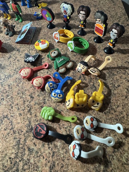 Киндер игрушки разные